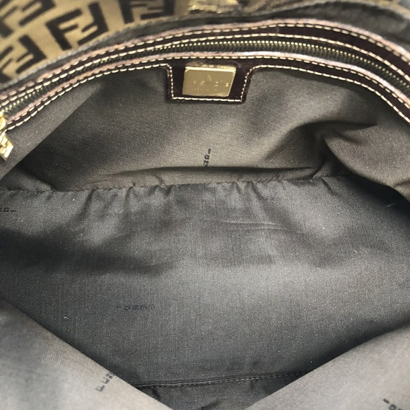 FENDI Brown Leather Shoulder Bag - Picture 8 of 12